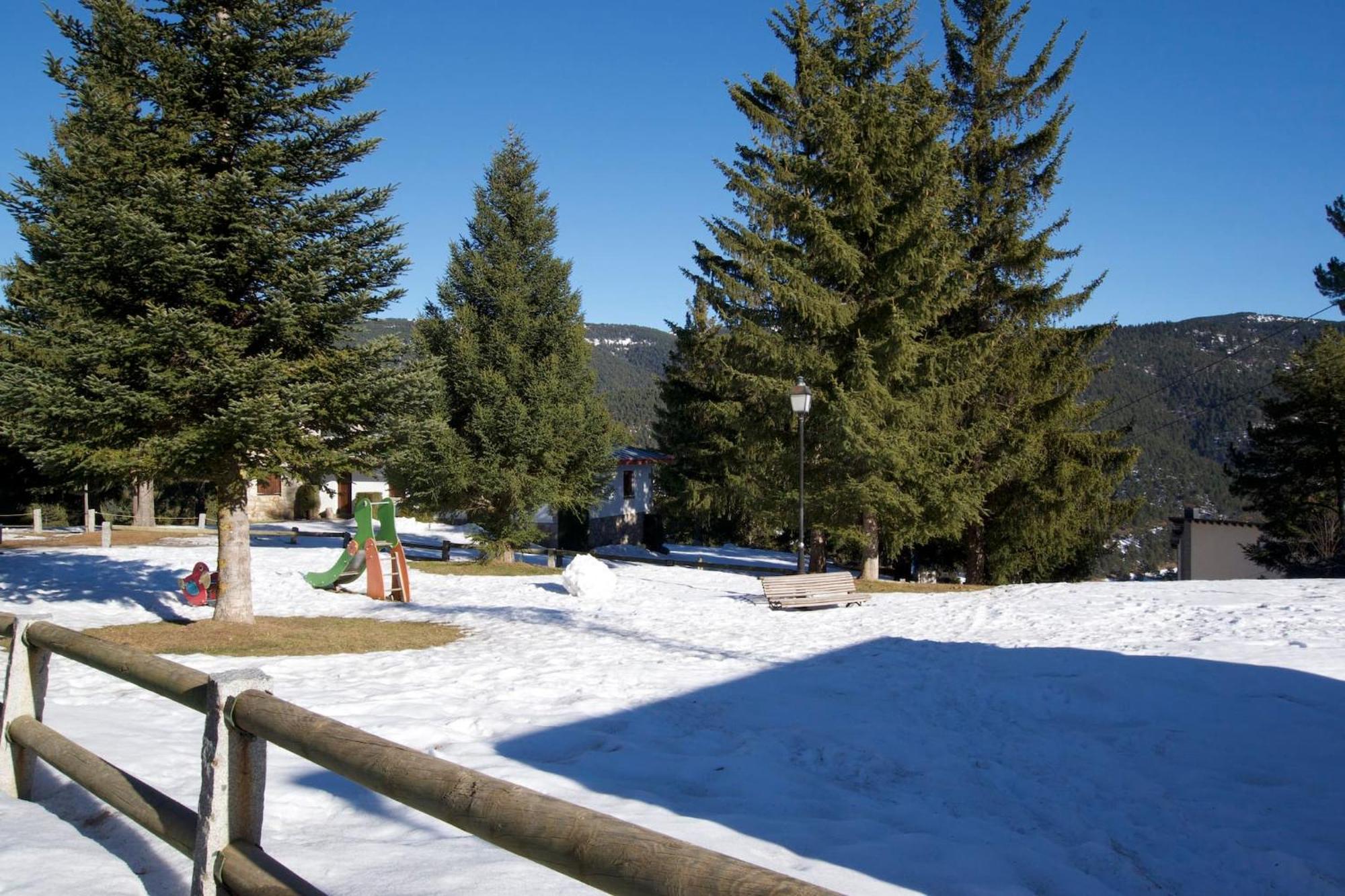 Apartament Font Dels Recons Ла Молина Екстериор снимка